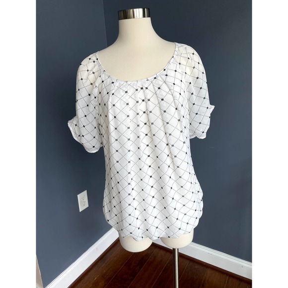 White and black chiffon blouse - Picture 1 of 6